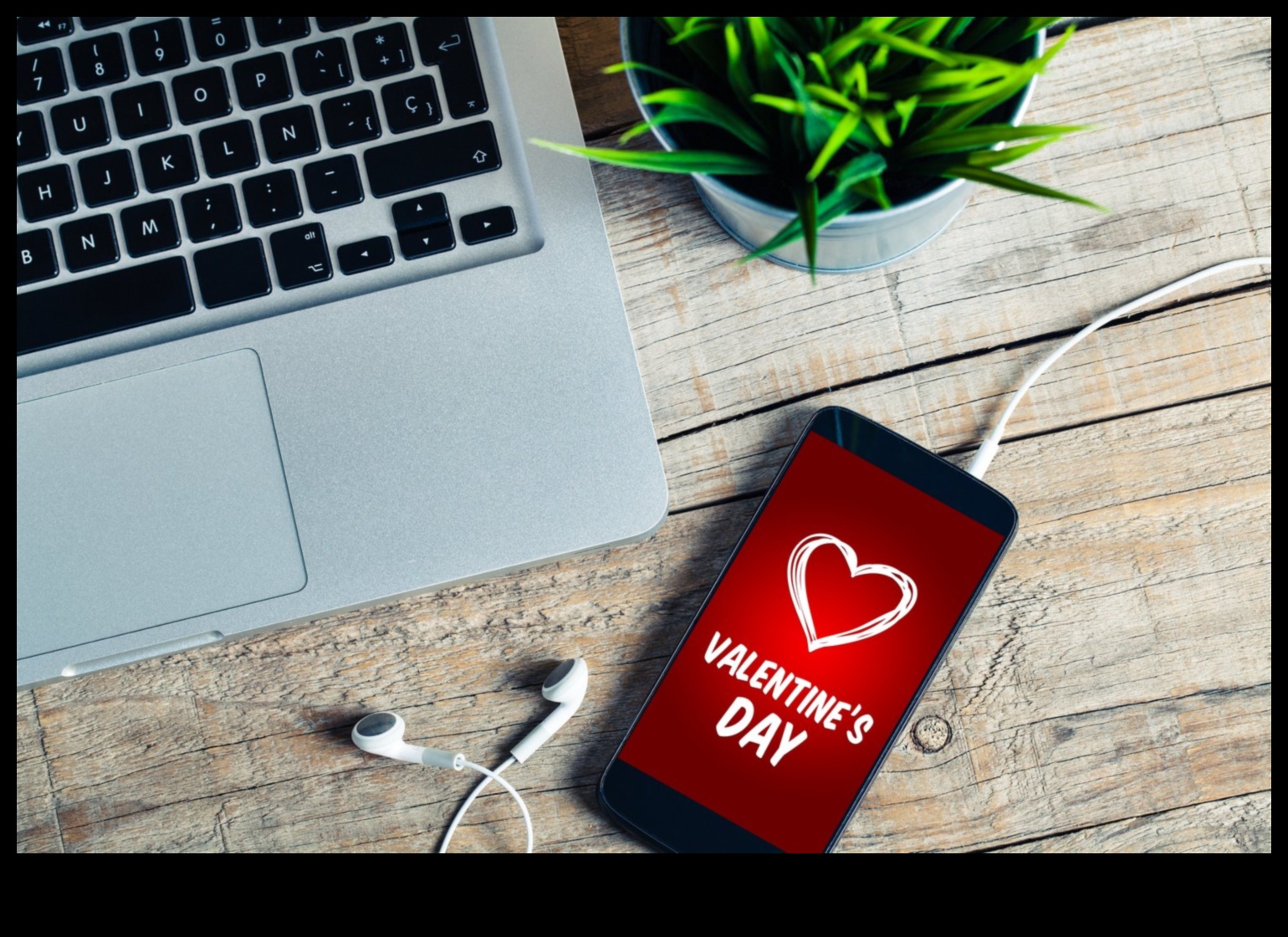 Gadgets of Affection: Ιδέες δώρων εμπνευσμένες από την τεχνολογία για την Ημέρα του Αγίου Βαλεντίνου